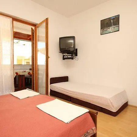Zora 1199 Premantura
