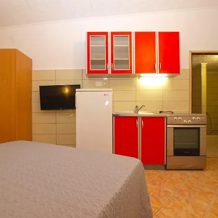 Zora 1199 Apartment